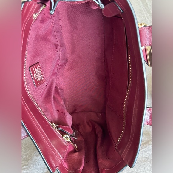 COACH Swagger 27 Smooth & Pebble Leather Crossbody Bag in Burgundy - Picture 11 of 15